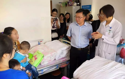 全國(guó)助殘日——政府、殘聯(lián)、醫(yī)院聯(lián)合慰問(wèn)暖人心